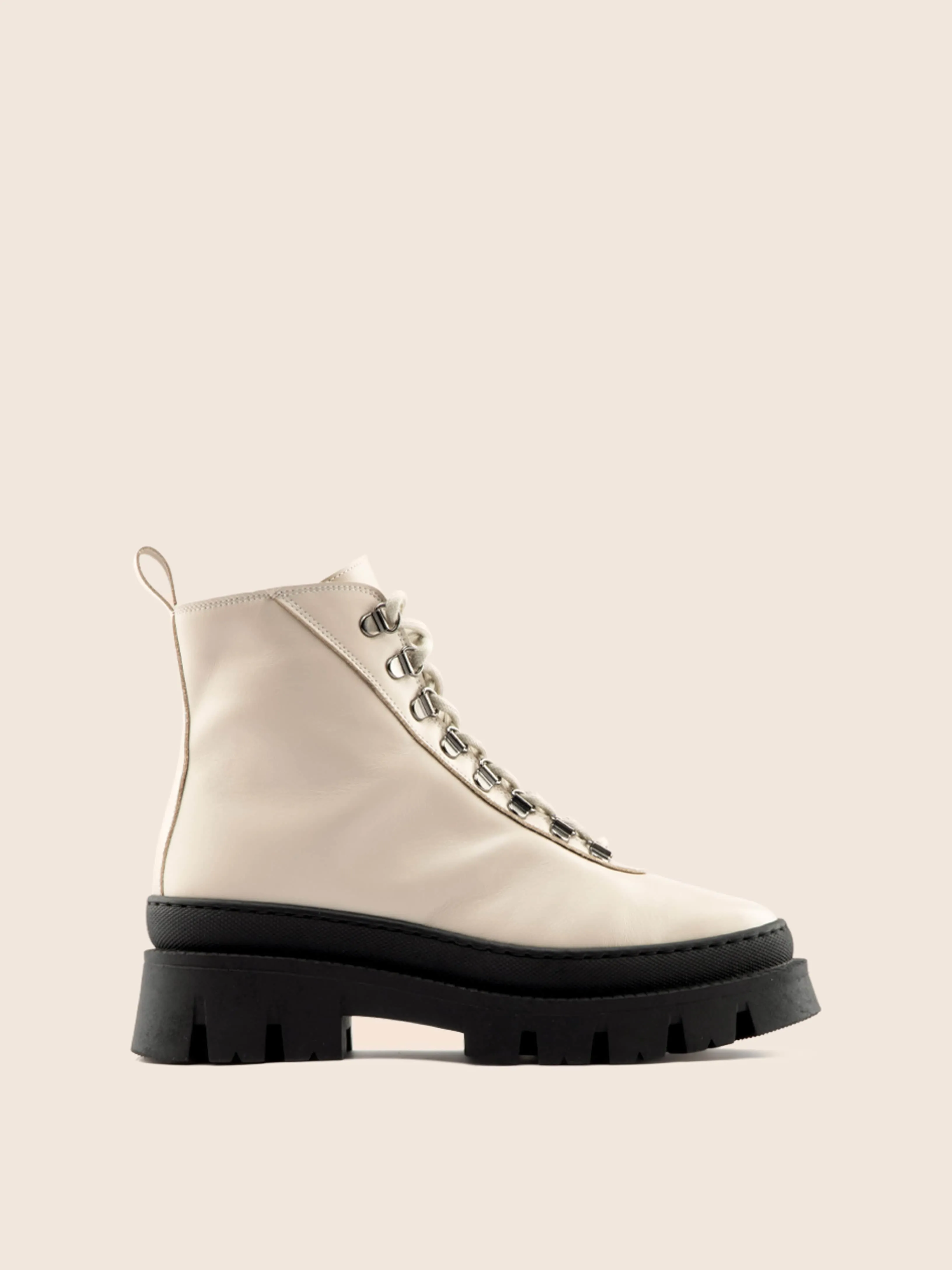 Luxurious Bormio Lined Cream Boot - Premium Quality